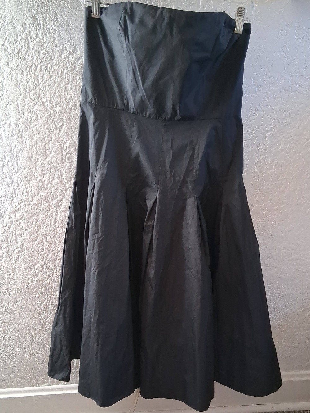 BCBGMaxAzria Black Strapless Taffeta Dress With Pockets